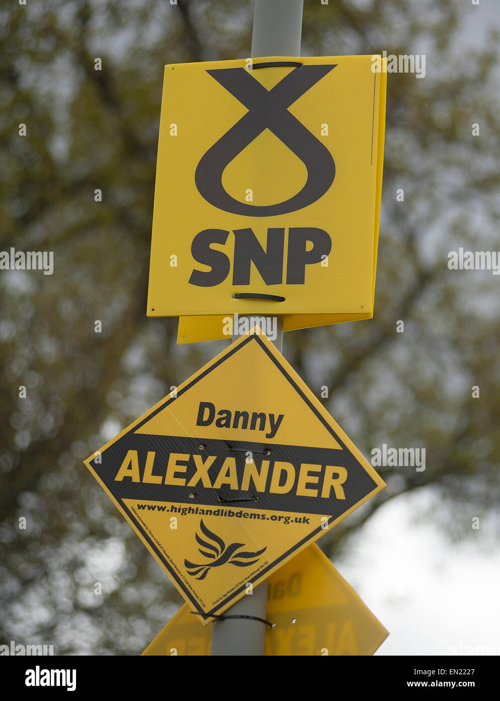 Boat of Garten, Highland, Scotland. 26th April 2015. Highland Liberal Democrat and Chief Secretary to the Treasury Danny Alexander is in a close contest with Drew Hendry SNP for the Badenoch and Strathspey parliamentary seat at the May7th elections. Credit:  David Gowans/Alamy Live News.  SCO 9712 Stock Photo