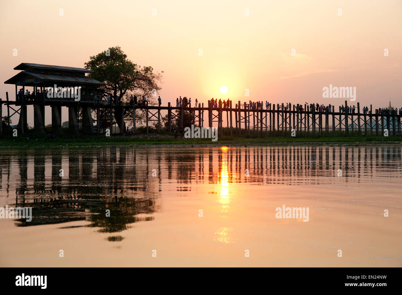 Myanmar teak bridge at sunset hi-res stock photography and images - Alamy