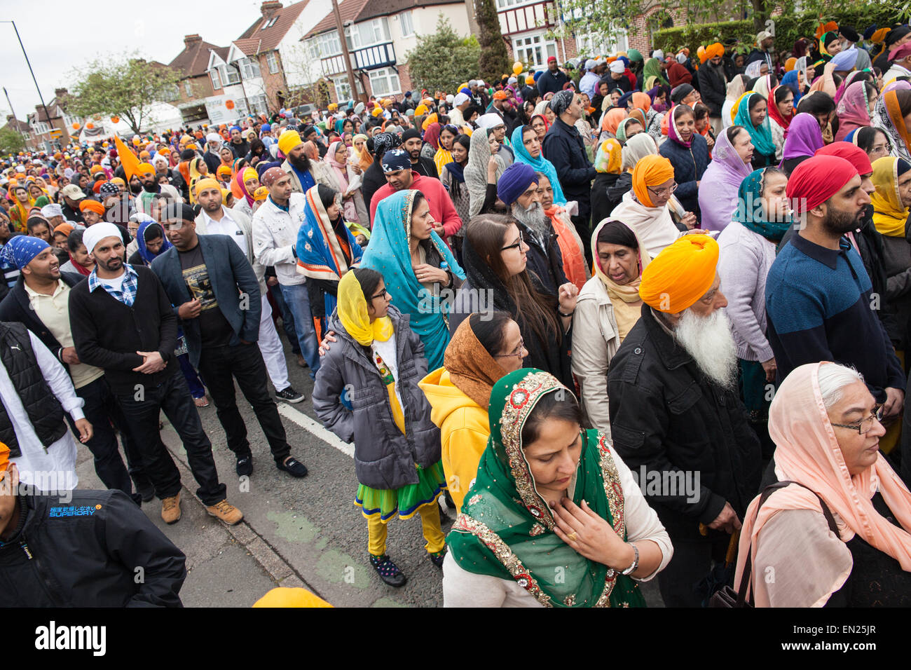 Slough, UK. 26th Apr, 2015. Up to 8,000 people take part in the