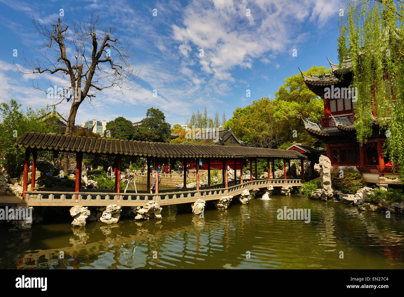 Yuyuan Garden in the Old City, Shanghai, China Stock Photo