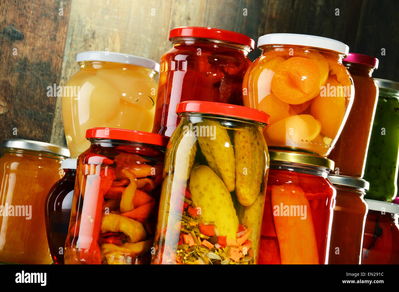Preserve jam cupboard hi-res stock photography and images - Alamy
