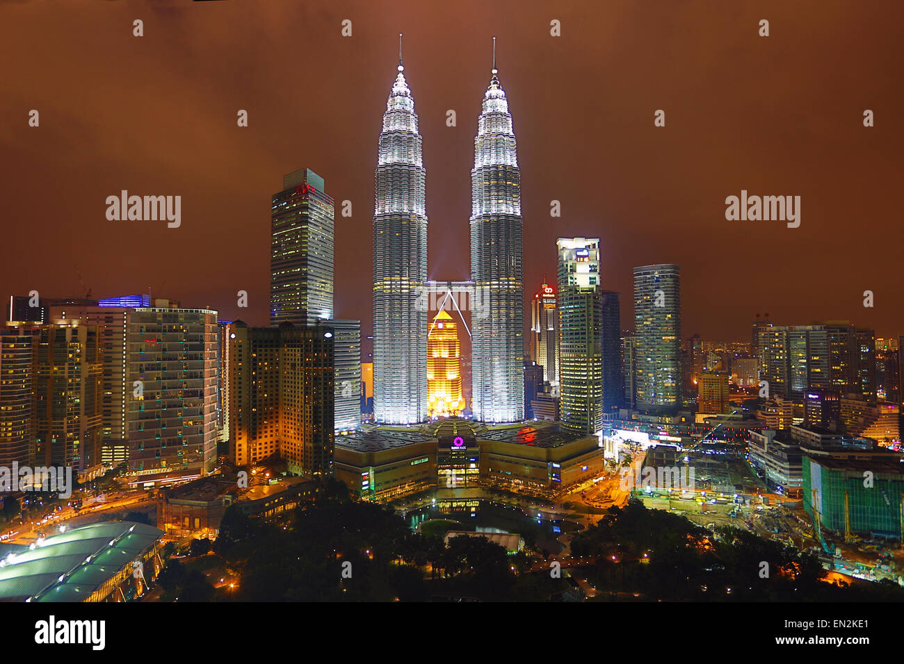 Petronas Twin Towers skyscrapers at night, KLCC, Kuala Lumpur, Malaysia Stock Photo