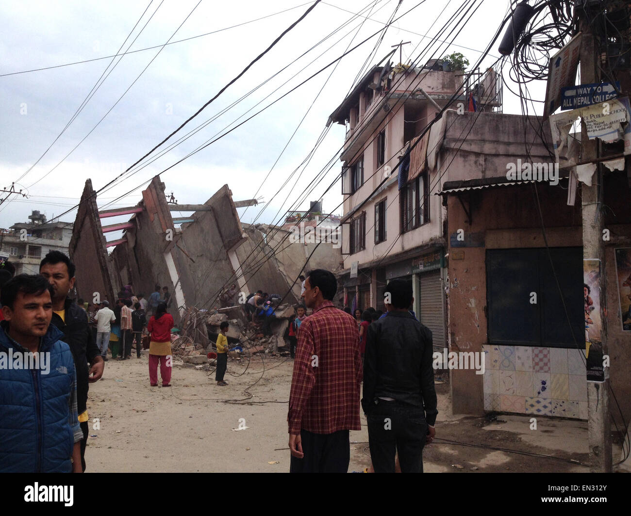Earthquake Kathmandu Nepal Damaged Buildings Stock Photo Alamy