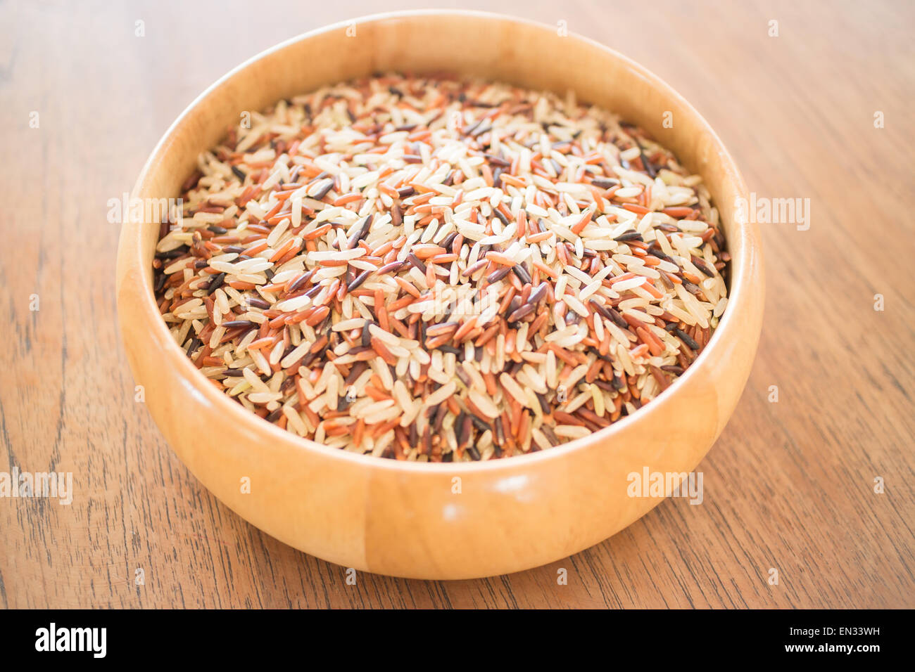 Multi whole grain of organic jasmine rice Stock Photo Alamy