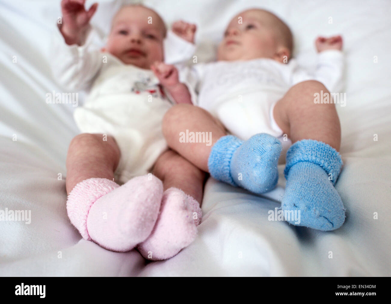 baby wear socks to bed