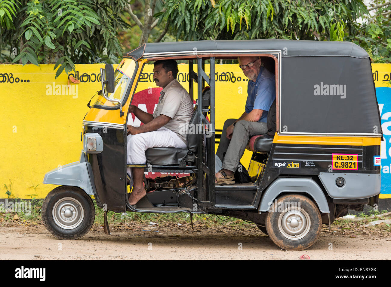 Tourist in motor rickshaw, Kochi, Cochin, Kerala, India Stock Photo
