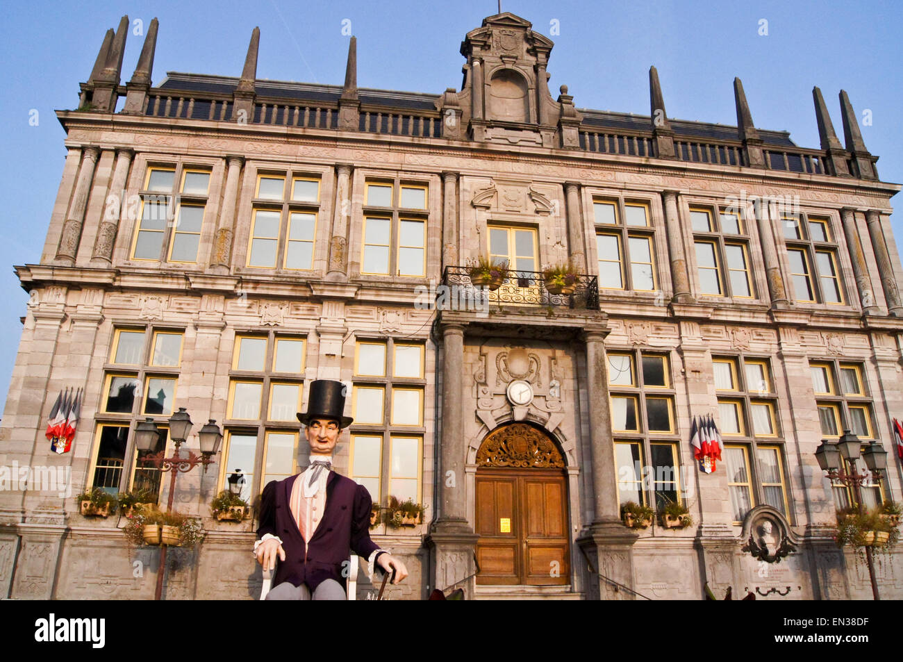 Giant effigy of the Elector of Lamartine, Electeur de Lamartine outside