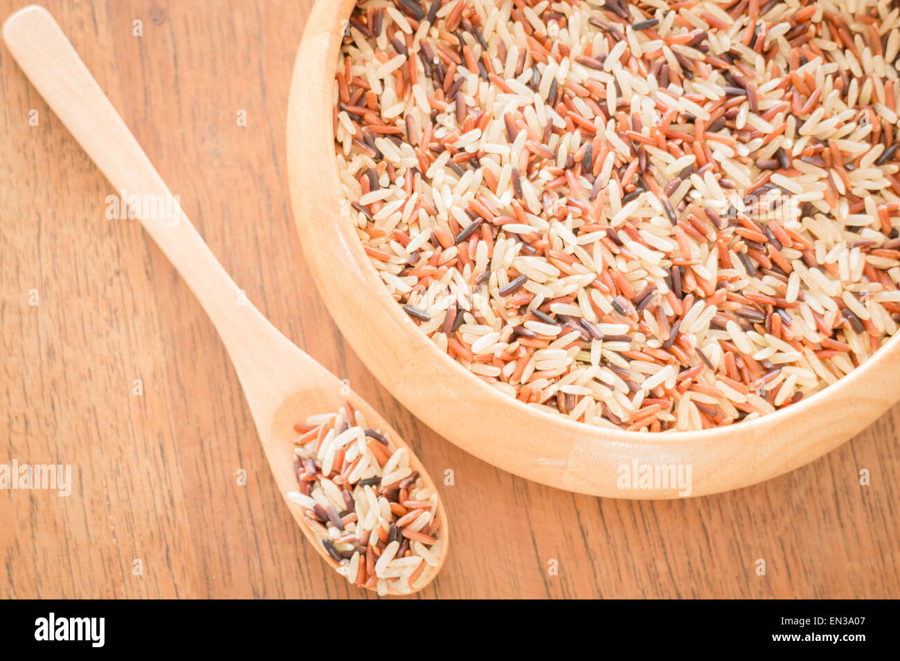 Multi whole grain of organic jasmine rice Stock Photo Alamy