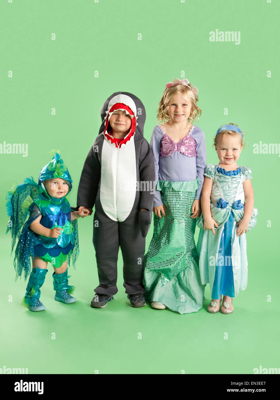 Costume de pêcheur Banque de photographies et d'images à haute résolution -  Alamy