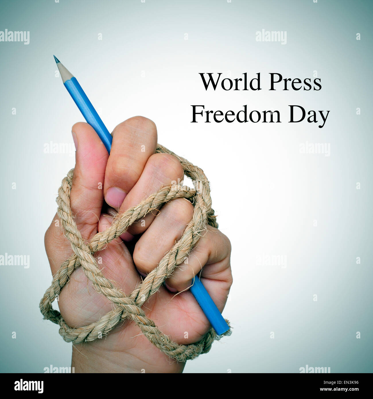 Hand holding rope hi-res stock photography and images - Alamy