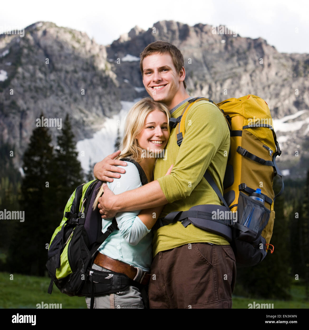 Couple camera mountains hi-res stock photography and images - Alamy