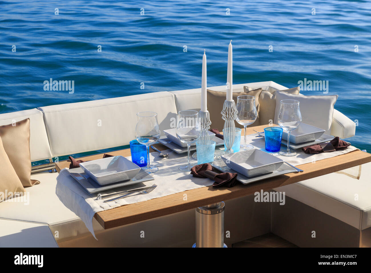 lunch on motor yacht, Table setting at a luxury yacht Stock Photo Alamy