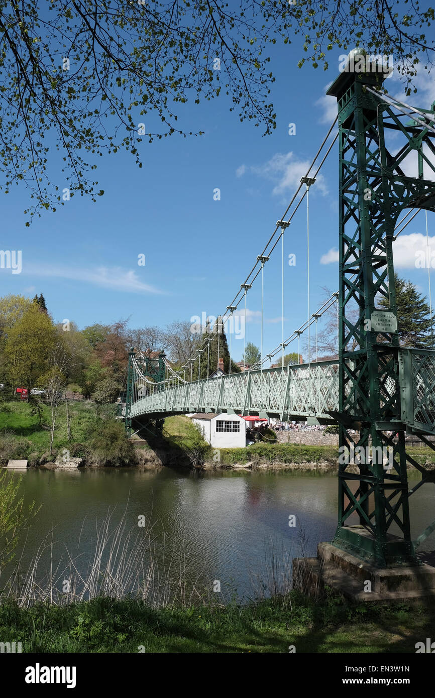 Shrewsbury Shropshire: Foot Bridge over the River Severn Stock Photo ...