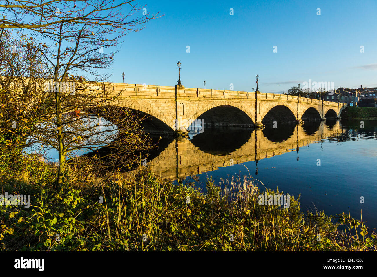 Victoria Bridge crosses the River Dee in Aberdeen, Scotland. Stock Photo