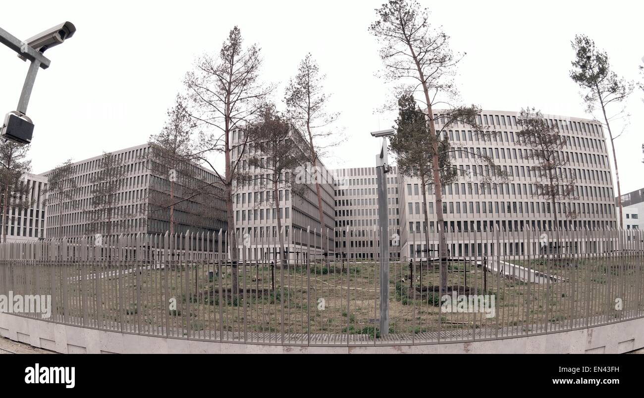 Berlin, Germany. 27th Apr, 2015. A view of the new headquarters of the Bundesnachrichtendienst (BND, German Federal Intelligence Service) in Berlin, Germany, 27 April 2015. The espionage affair surrounding the BND and US intelligence agency NSA is putting the German chancellery under increased pressure. The German foreign intelligence service informed the chancellery on possible industry espionage through NSA as early as 2008. Photo: Jörg Carstensen/dpa/Alamy Live News Stock Photo