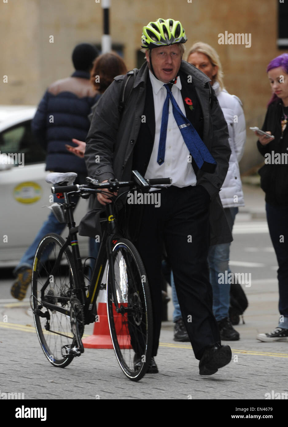 boris johnson riding bike