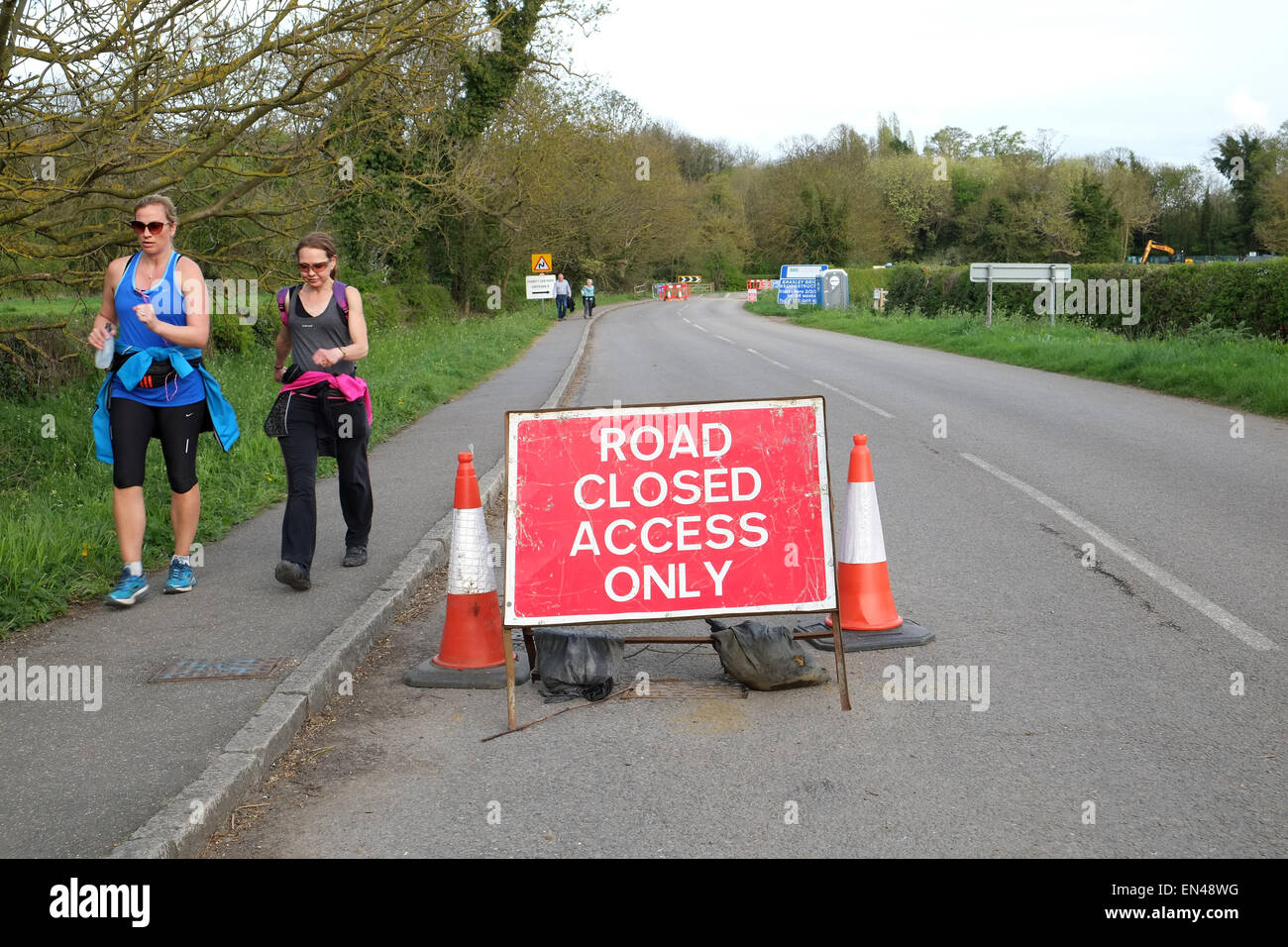 Road works signs for teh replacement of the Bridge between Trumpington