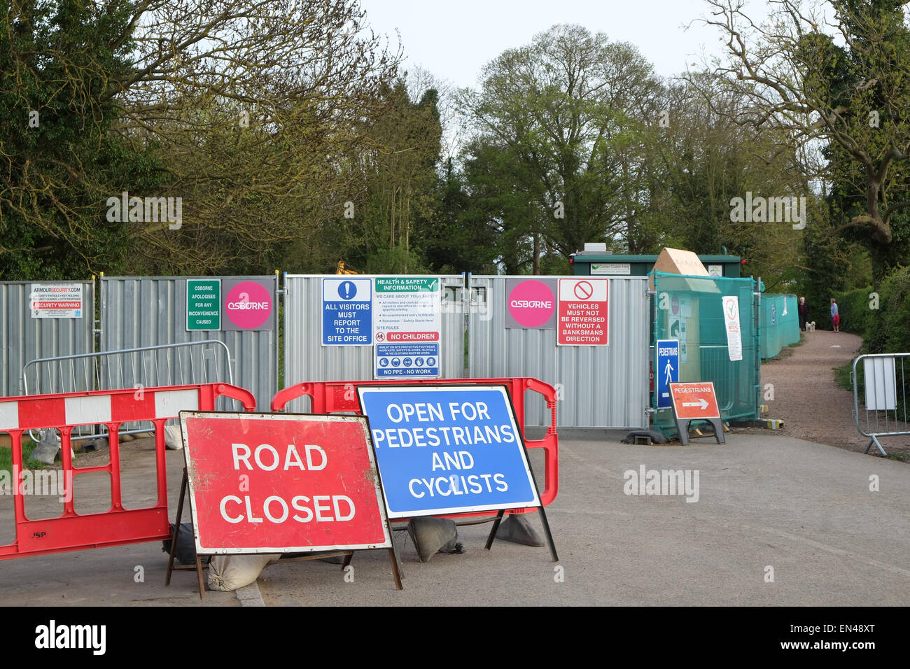 Road works signs for teh replacement of the Bridge between Trumpington
