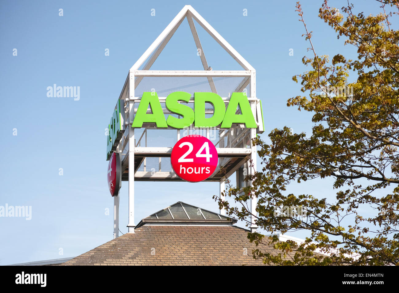 Asda sign on roof hi-res stock photography and images - Alamy