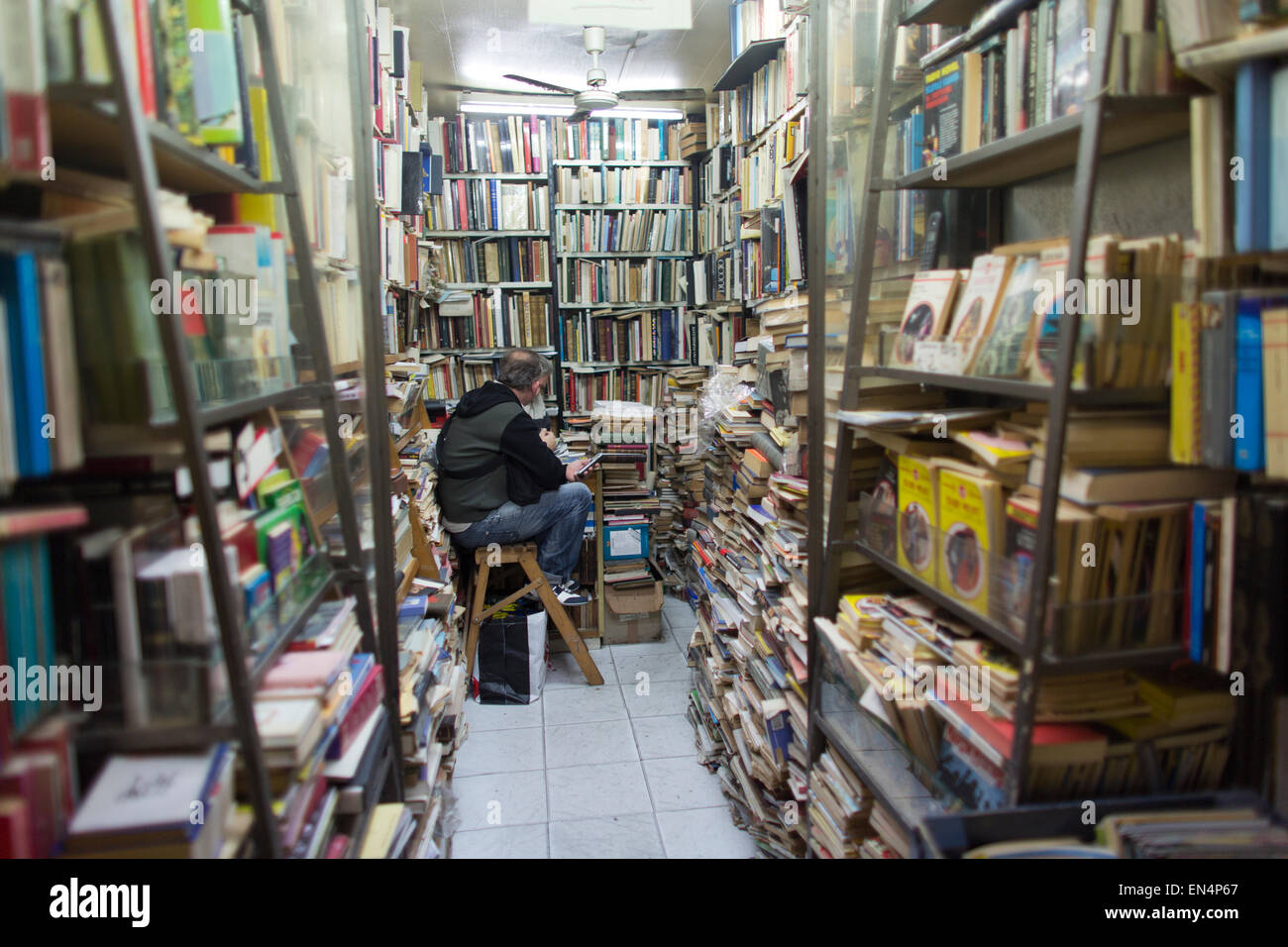 second hand book store in napels Stock Photo Alamy