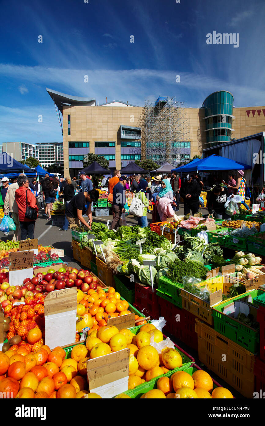 Fruit and vegetables at Harbourside Market, and Te Papa Tongarewa - Museum of New Zealand, Wellington, North Island, New Zealand Stock Photo