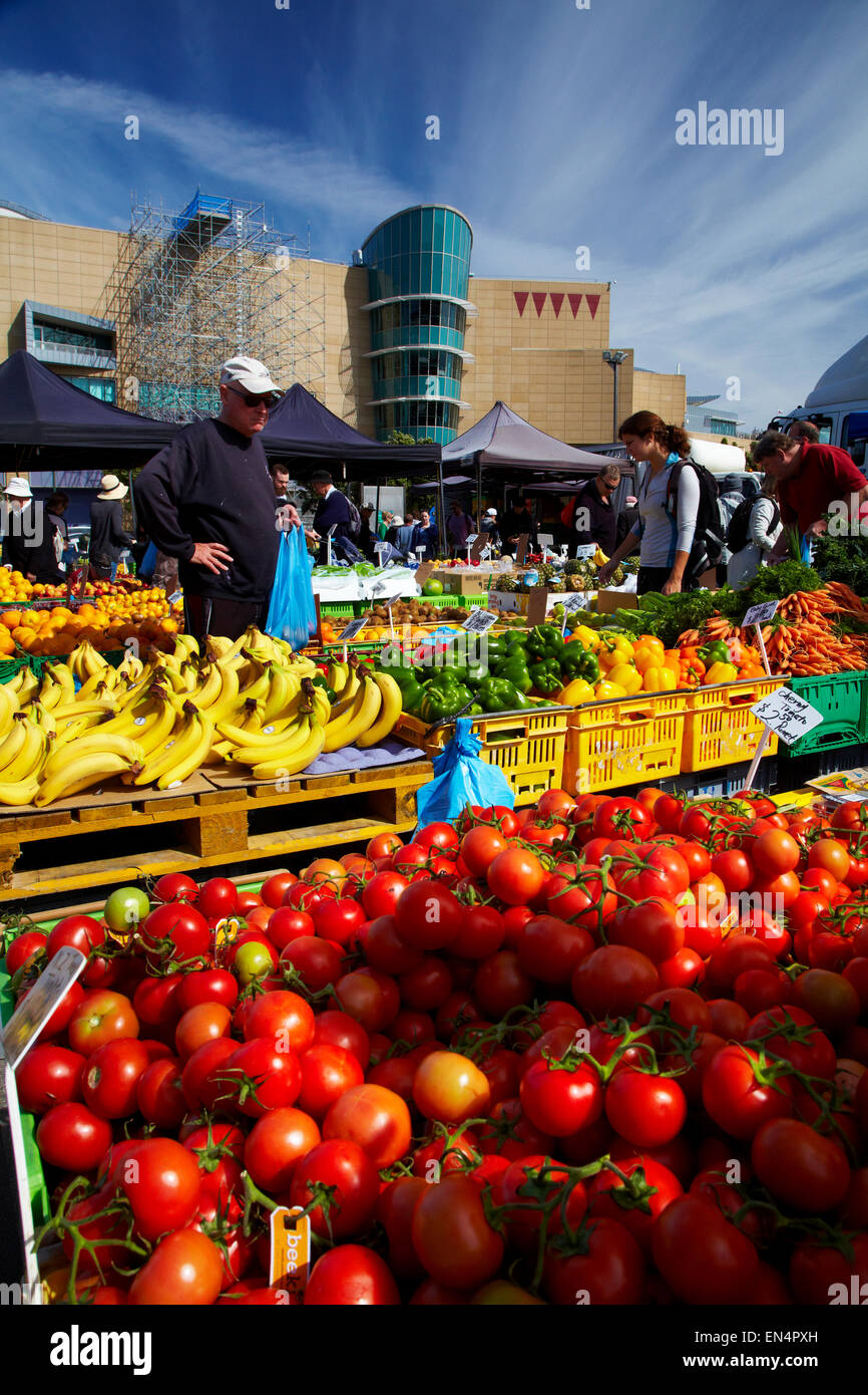 Fruit and vegetables at Harbourside Market, and Te Papa Tongarewa