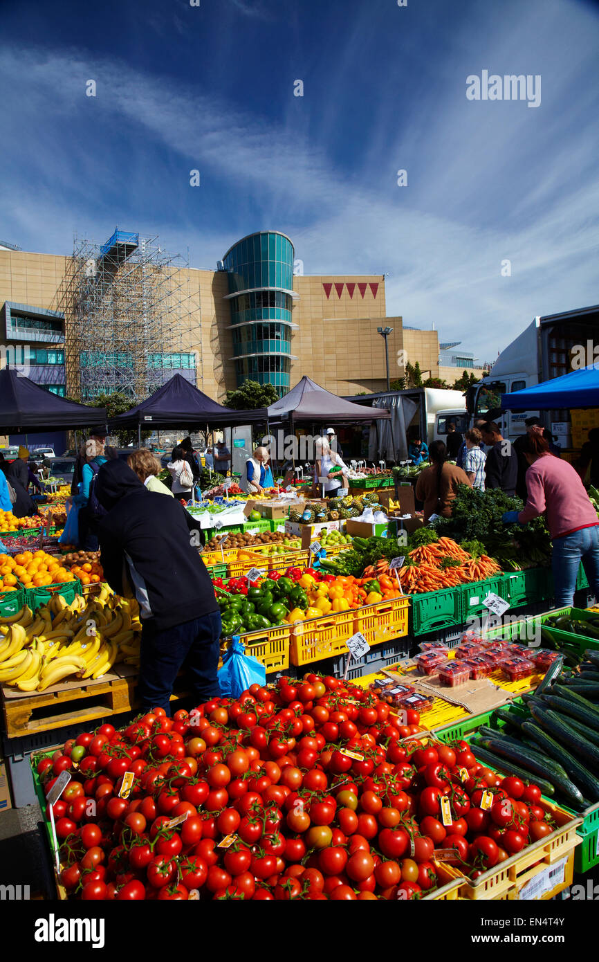 Fruit and vegetables at Harbourside Market, and Te Papa Tongarewa