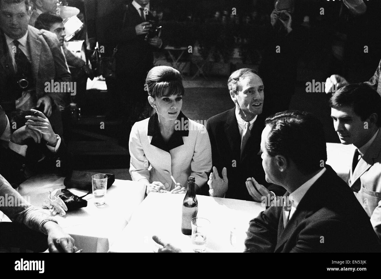 Actress Audrey Hepburn pictured at a party in Paris, France. 17th August 1961. Stock Photo