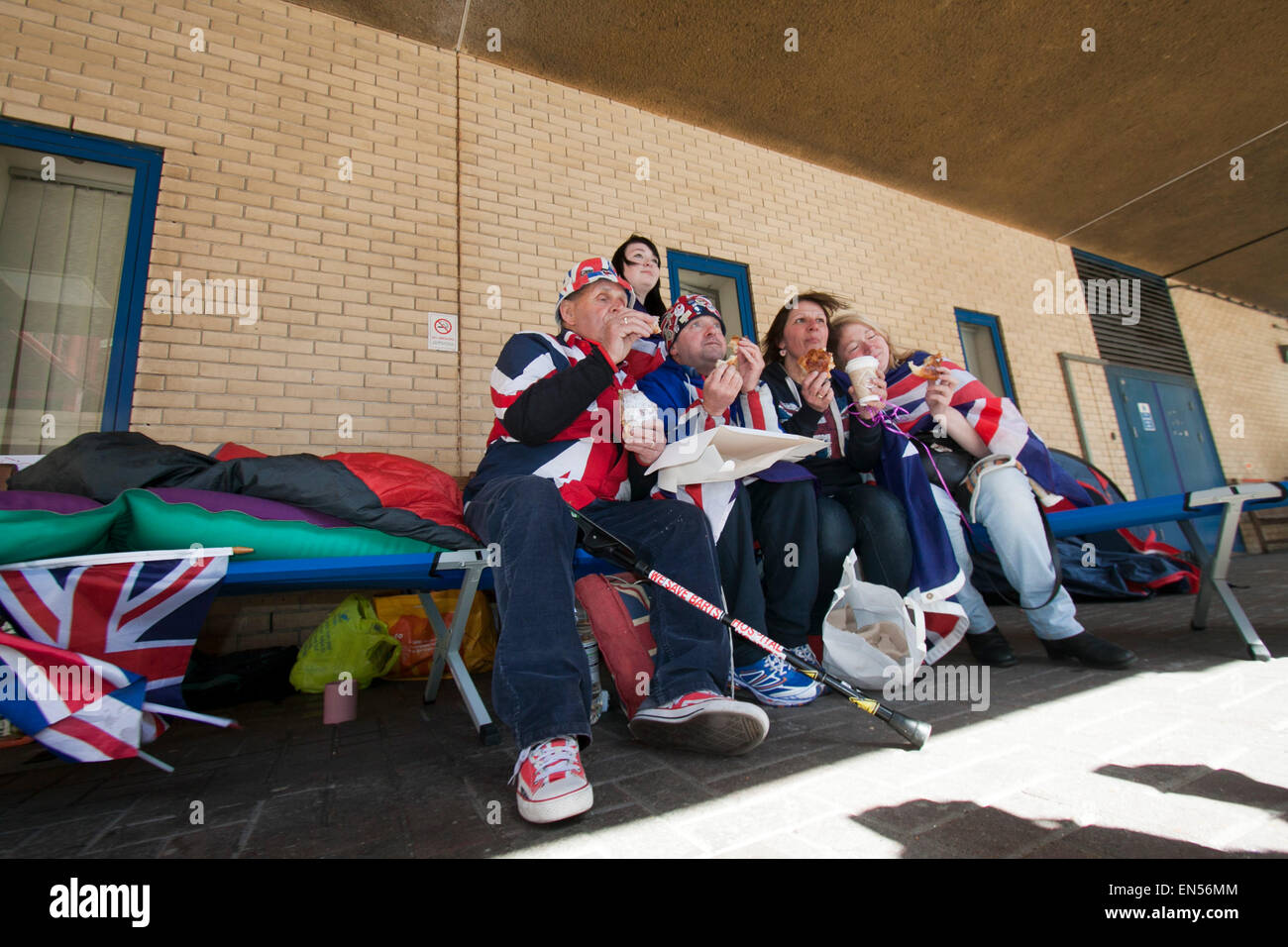 British royal family fans hires stock photography and images Alamy(00)