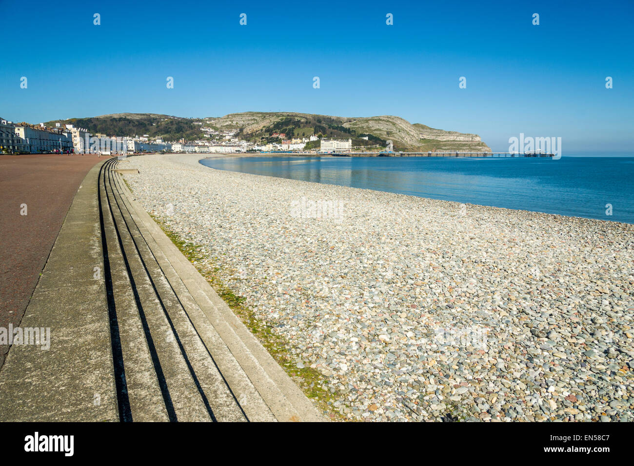 Llandudno Promenade with the Great Orme Stock Photo Alamy
