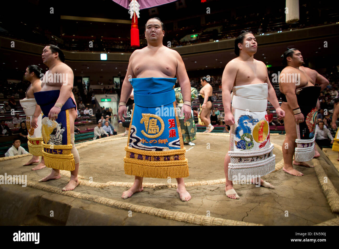 sumo wrestling in Tokyo Stock Photo Alamy
