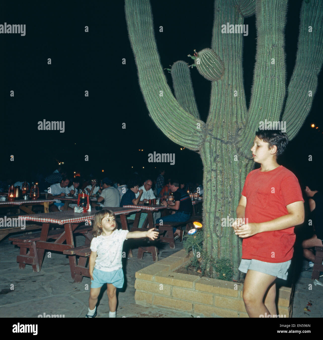 Ein Western-Dinner in Scottsdale, Arizona, USA 1980er Jahre. A western dinner in Scottsdale, Arizona, US 1980s. Stock Photo