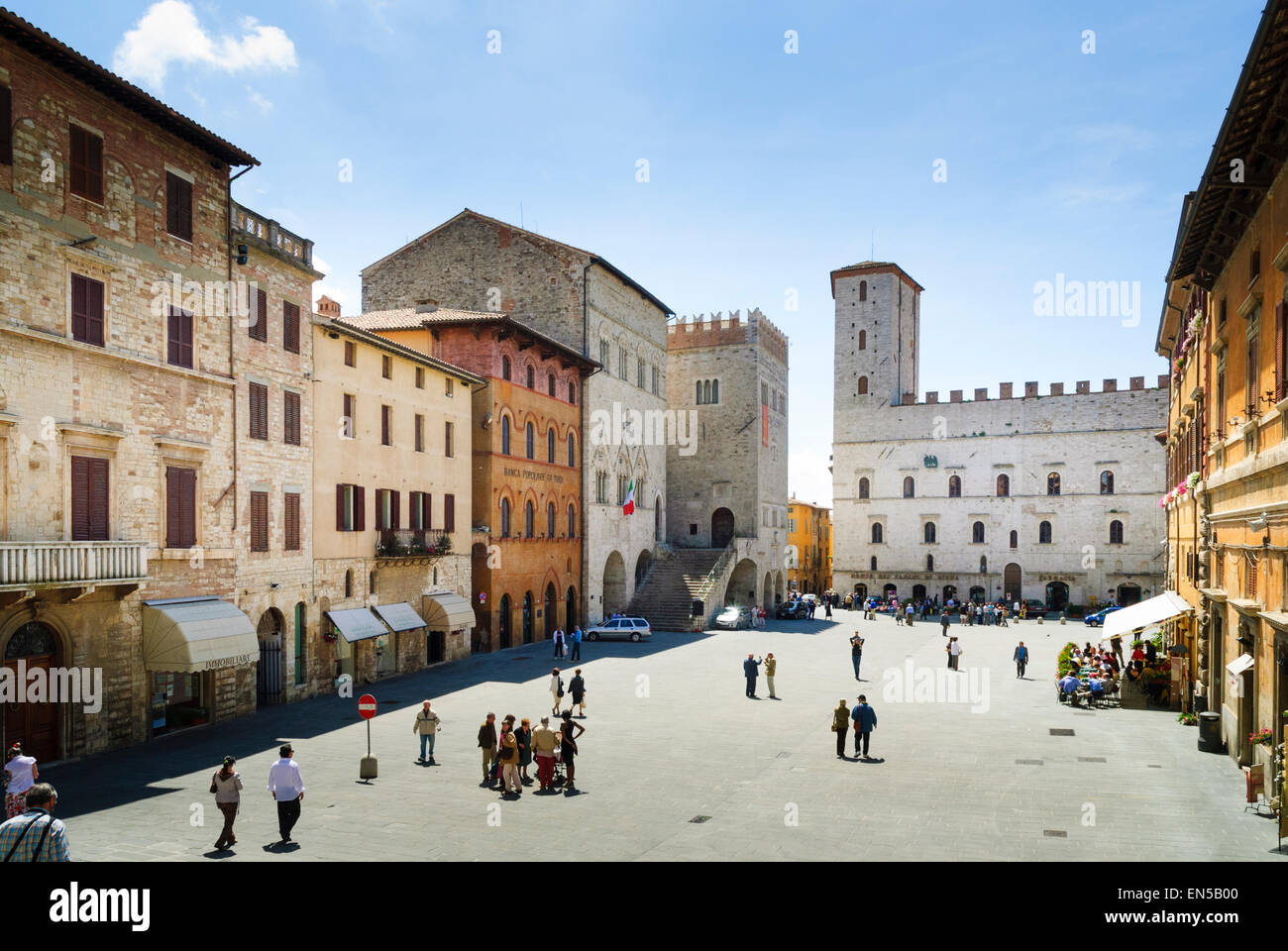 Piazza Del Popolo In Todi Umbria Stock Photo Alamy Piazza Del Popolo In Todi Umbria Stock Photo Alamy