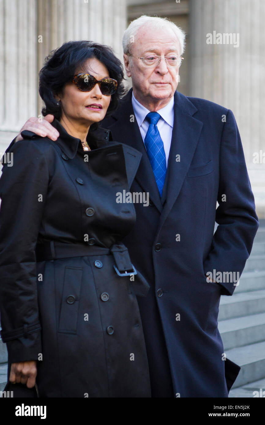 Shakira Baksh and Michael Caine attend a memorial service for the late British hairdresser Vidal Sassoon at St Paul's Cathedral. Stock Photo