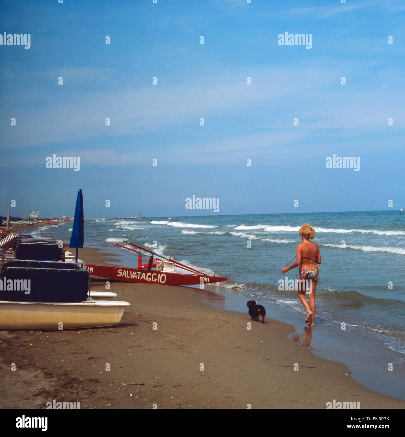 Badeurlaub an der italienischen Adria, Italien 1970er Jahre. Beach holidays at the Italian Adriatic  1970s. Stock Photo