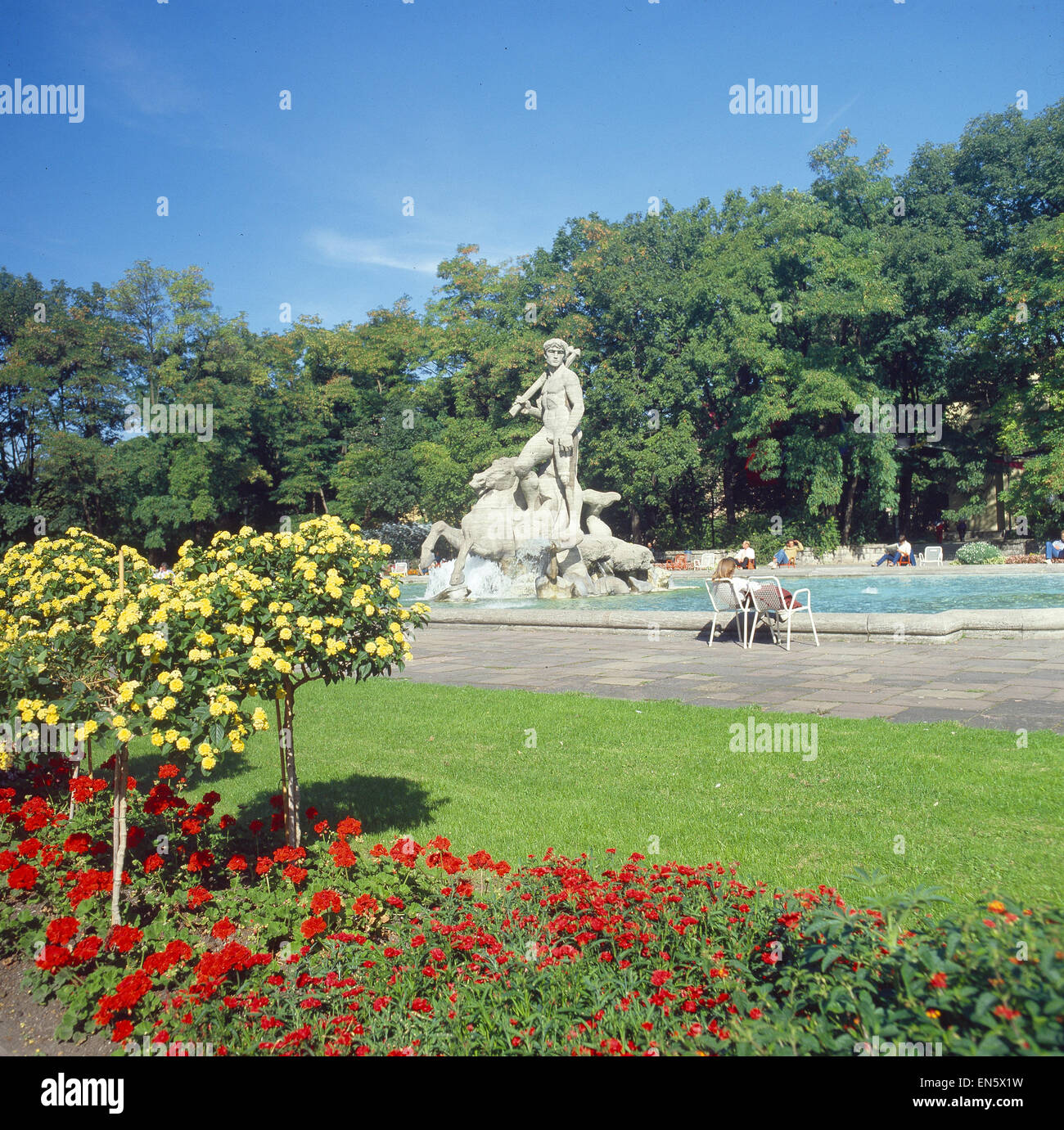 Deutschland, Bayern, München, München, alter Botanischer Garten, Neptunbrunnen Stock Photo Alamy