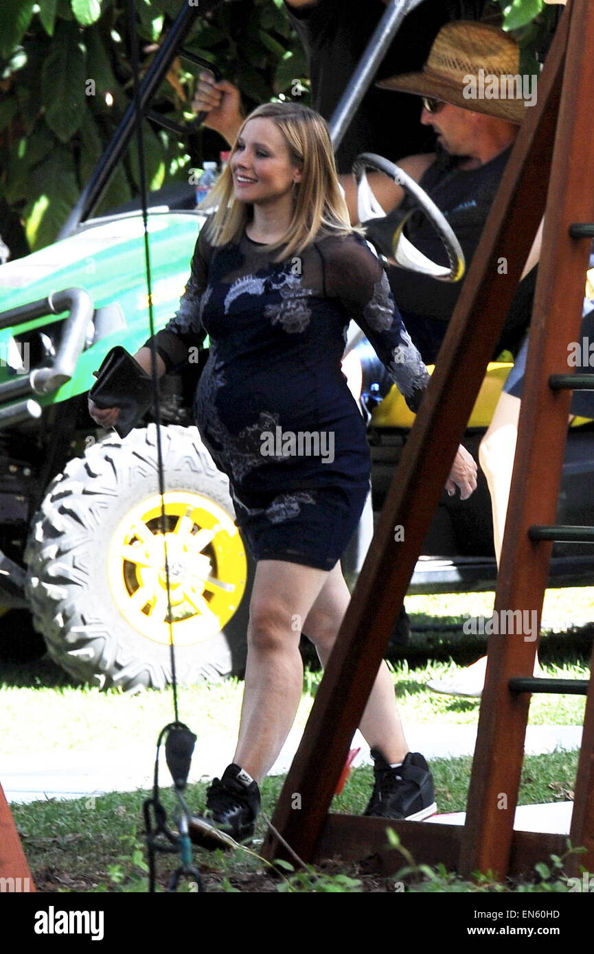 Bell kristen pregnant foto Bell kristen pregnant 2019