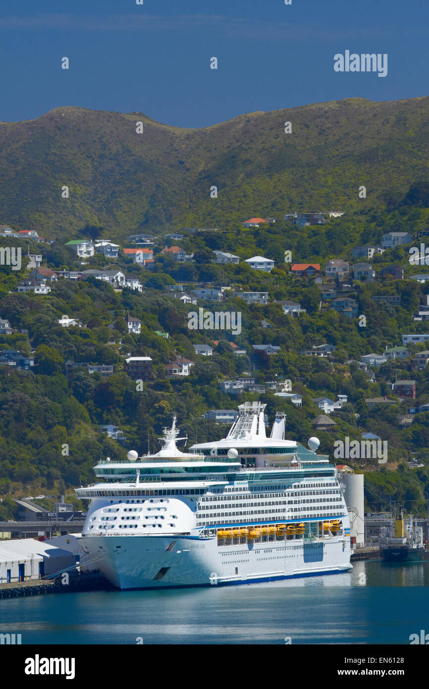 Voyager of the Seas cruise ship, Wellington, North Island, New Zealand Stock Photo Alamy