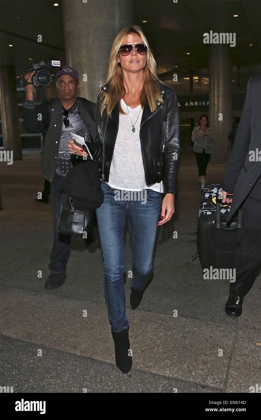 Heidi Klum arrives at Los Angeles International Airport (LAX) wearing