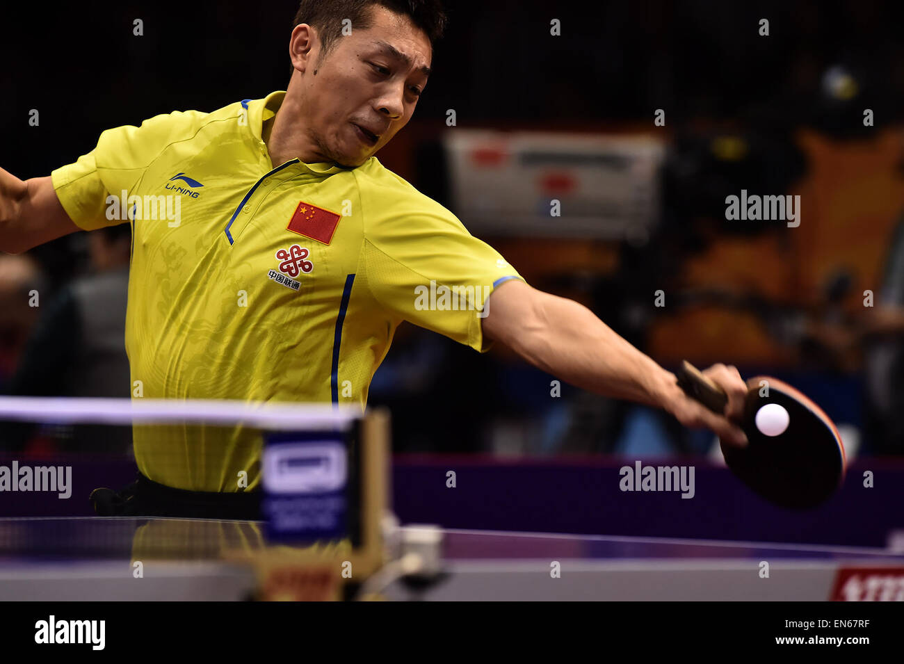 Suzhou, China's Jiangsu Province. 29th Apr, 2015. China's Xu Xin competes against Choe Il from the Democratic People's Republic of Korea (DPRK) during the Men's Singles match at the 53rd Table Tennis World Championships in Suzhou, city of east China's Jiangsu Province, on April 29, 2015. China's Xu Xin won 4-0. © Han Yuqing/Xinhua/Alamy Live News Stock Photo