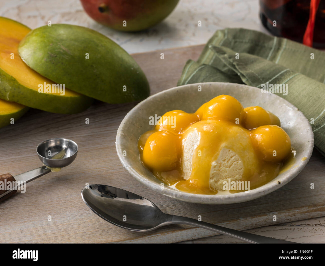 Mango jubilee flambe Stock Photo Alamy
