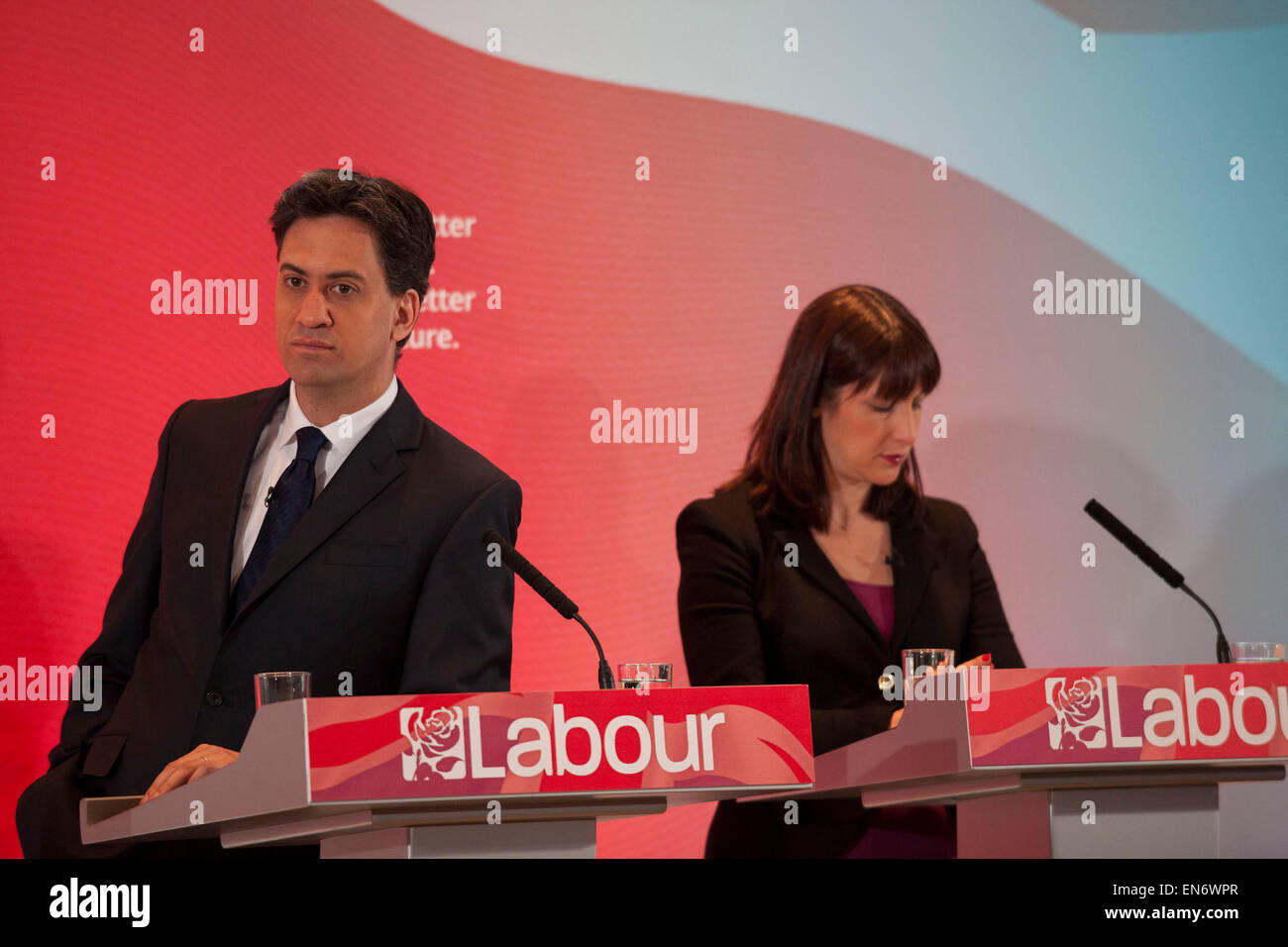 London, UK. Wednesday 29th April 2015. Labour Party Leader Ed Miliband, and Shadow Secretary of State for Work and Pensions Rachel Reeves at a General Election 2015 campaign event on the Tory threat to family finances, entitled: The Tories’ Secret Plan. Held at the Royal Institute of British Architects. Credit:  Michael Kemp/Alamy Live News Stock Photo