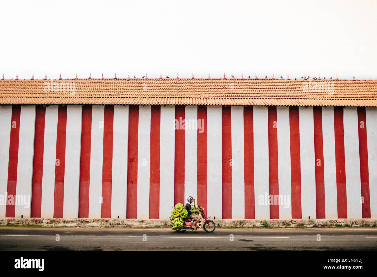 Kovil wall sri lanka hires stock photography and images Alamy