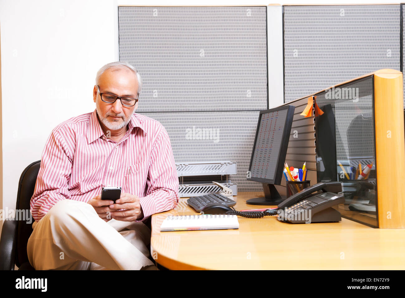 Phone mobile on desktop hi res stock photography and images Alamy