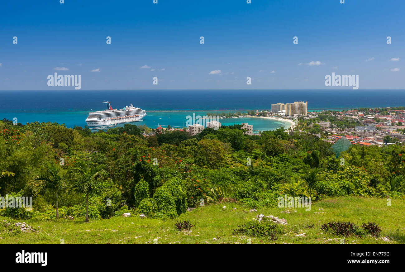 Caribbean beach on the northern coast of Jamaica, near Dunn's River Falls and town Ocho Rios. Stock Photo