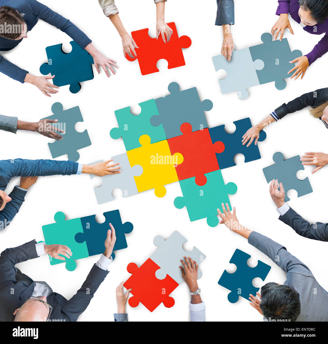 Puzzle people hi-res stock photography and images - Alamy