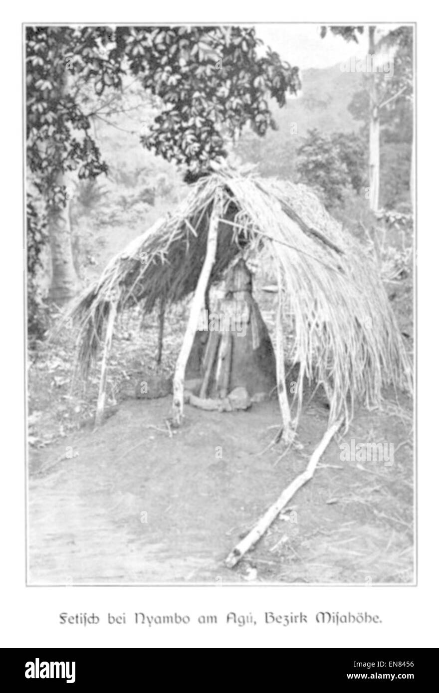 WOHLTMANN(1904) p065 Fetisch bei Nyambo am Agu, Bezirk MisahC3B6he Stock Photo