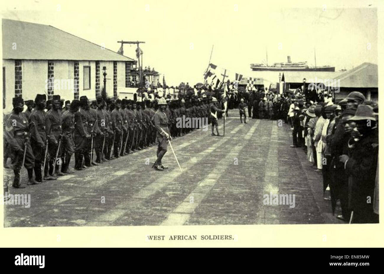 BEATTY(1915) Fig21 Freetown, West African Soldiers Stock Photo - Alamy