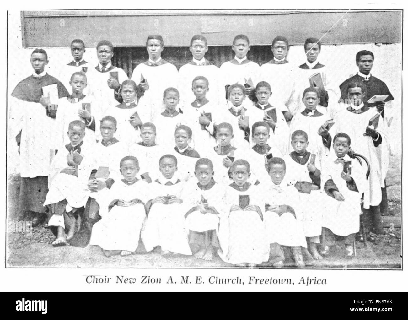 HEARD(1910) 05 - Choir New Zion A.M.E. Church, Freetown, Sierra Leone Stock Photo