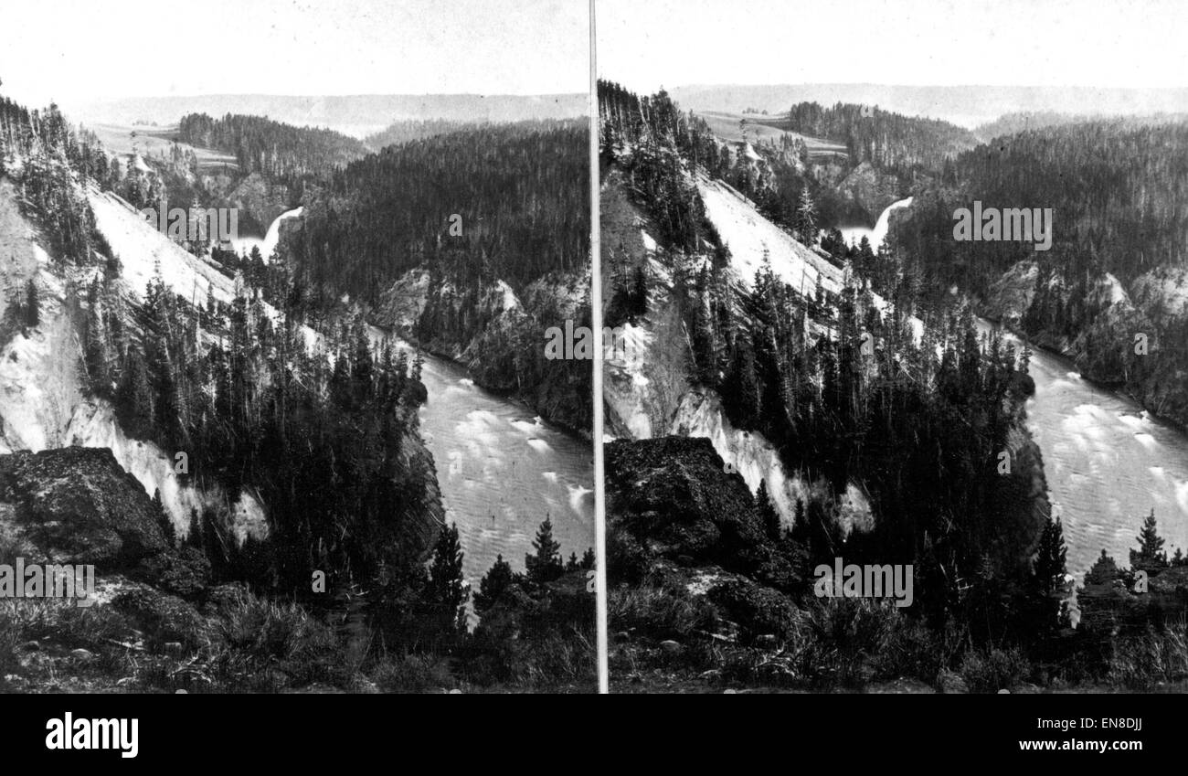 The Upper Falls of the Yellowstone River in Wyoming is a stunning ...